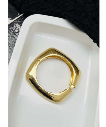 Chic Bangle~ Anti Tarnish