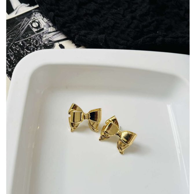 Glossy Bow Earrings