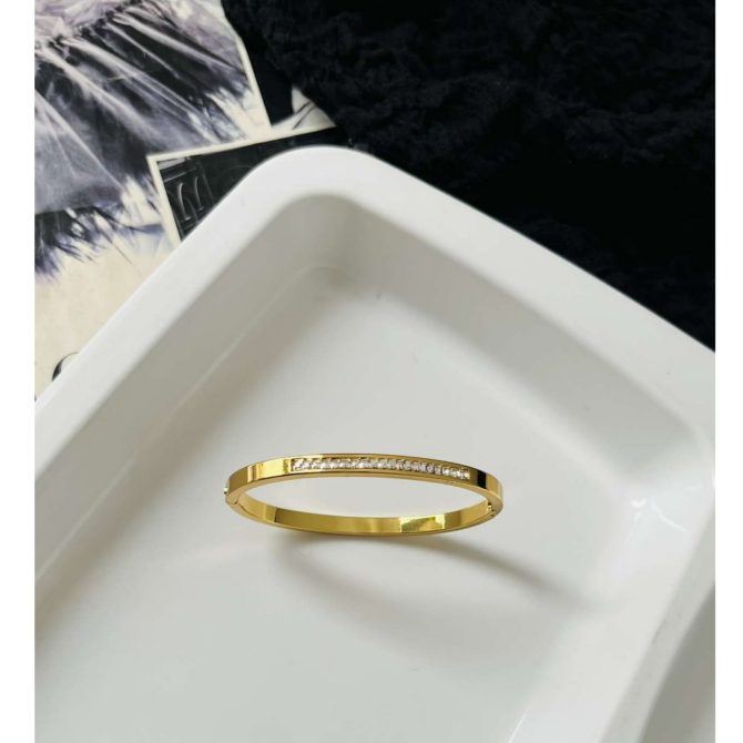 Minimalist Diamonds Bracelet~ Anti Tarnish (Thin Wrist)