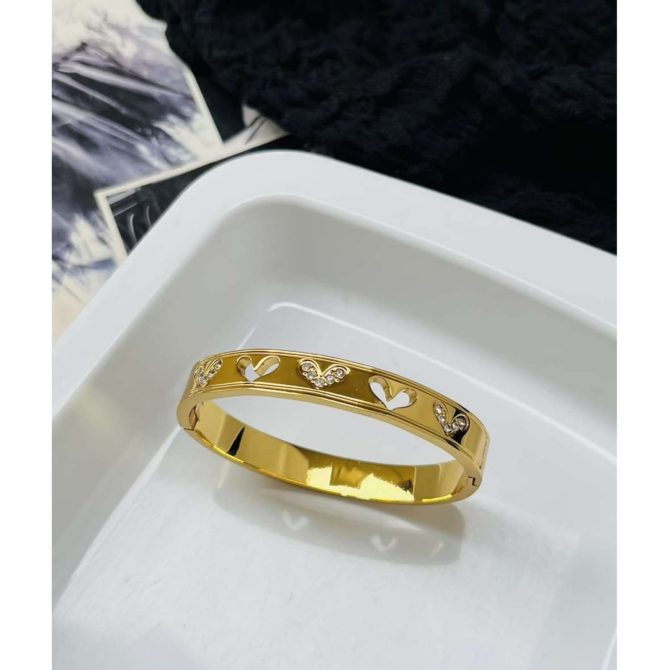 Heart Diamond Bracelet~ Anti Tarnish (Thin Wrist)