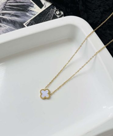 White Clover Necklace~ Anti Tarnish