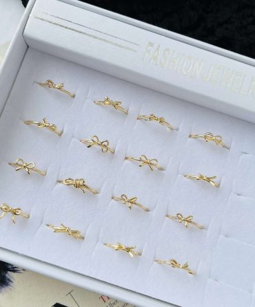 Sleek Bow Rings