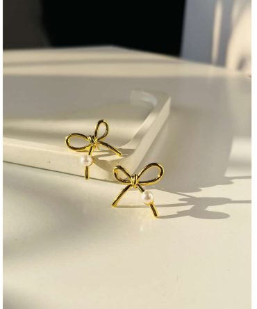 Bow Pearl Earrings