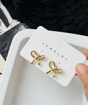 Minimal Bow Earrings