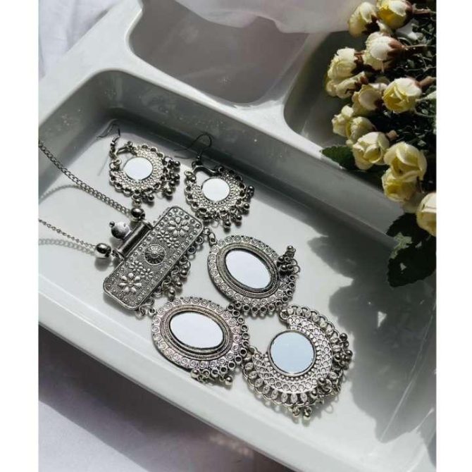 Aarna Mirror Set