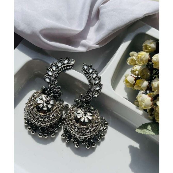 Ayra Jhumkas