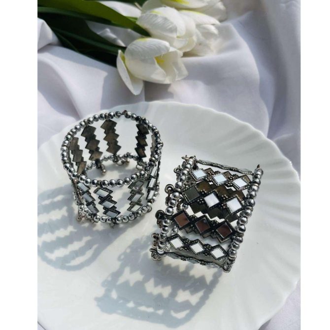 Riddhi Mirror Bangle