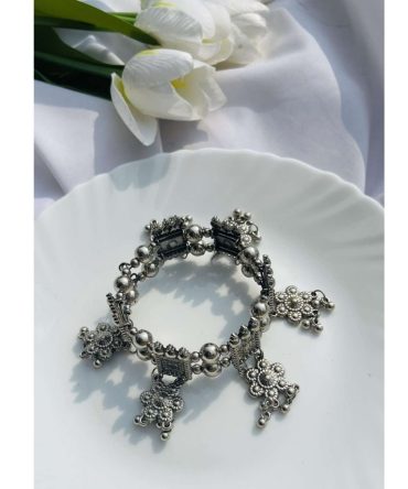 Floral Latkan Bangle