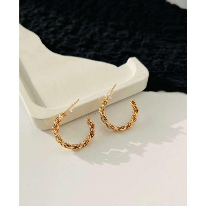 Owen Twisted Hoops