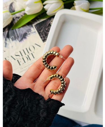 Celine Hoops