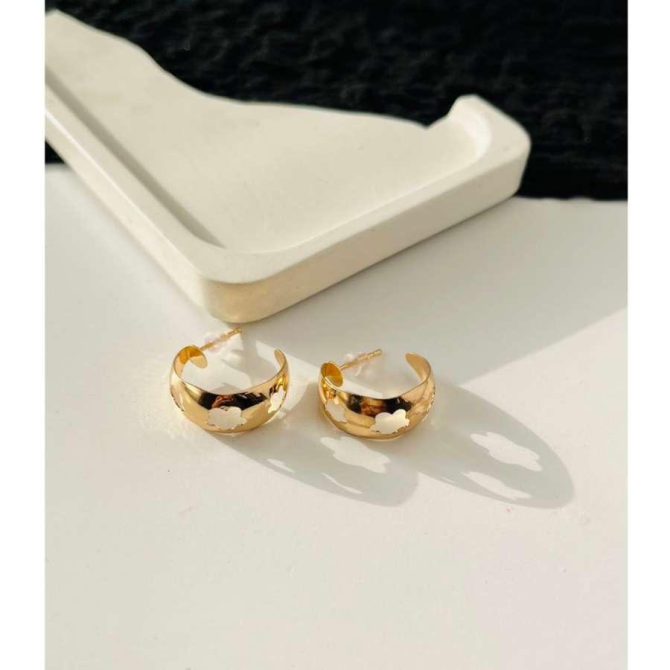 Golden Clover Hoops