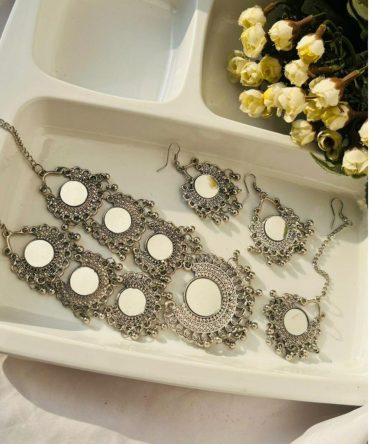 Navya Mirror Set