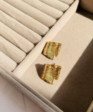 Vintage Golden Earrings