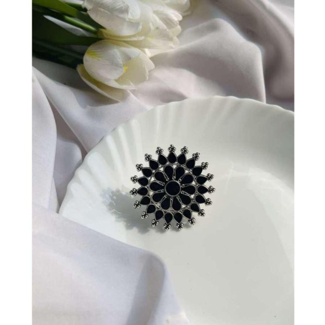 Black Floral Adjustable Ring