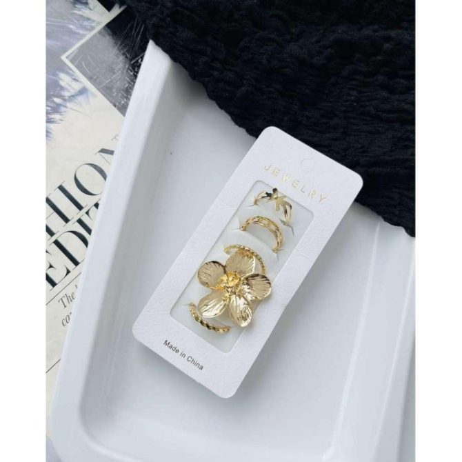 Floral Ring Set