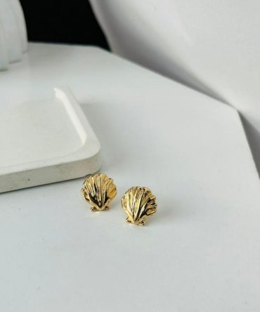 Glossy Shell Earrings