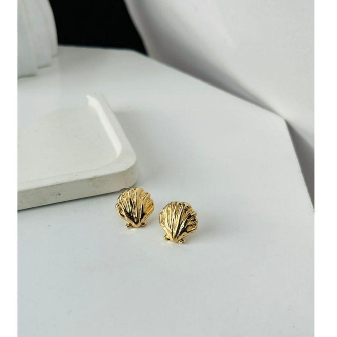 Glossy Shell Earrings
