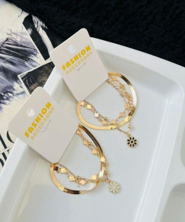 Three Layer Floral Chain Bracelet