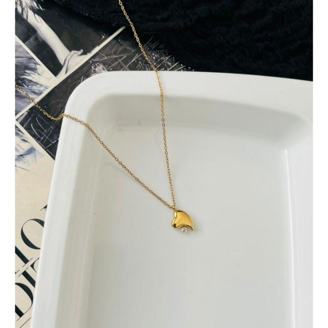 Minimalist Diamond Heart Necklace~ Anti Tarnish