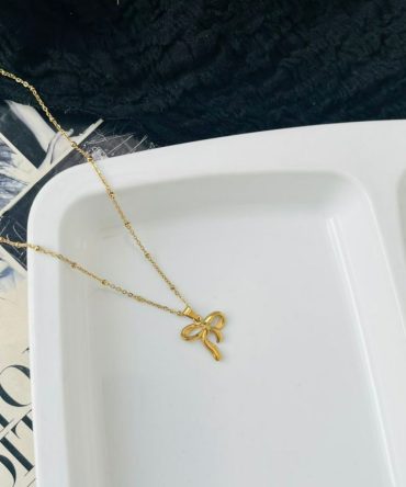 Spotted Bow Necklace~ Anti Tarnish