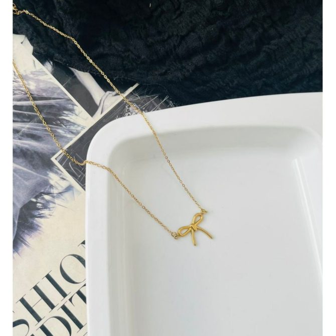 Sleek Bow Necklace~ Anti Tarnish