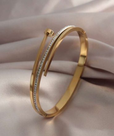 Diamond Nail Band Bracelet~ Anti Tarnish (Thin Wrist)