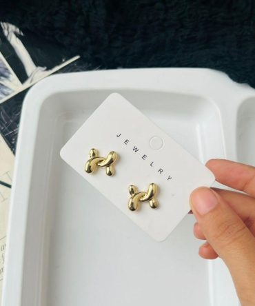 Under Infinite Earrings