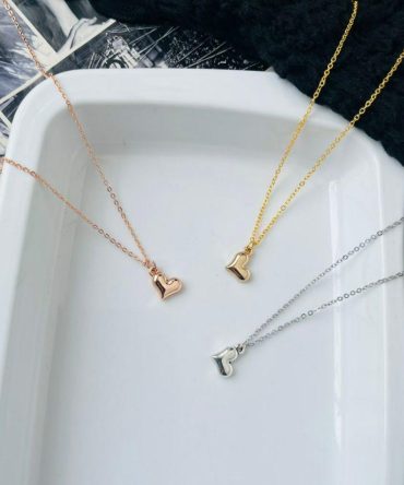 Minimalist Heart Necklace