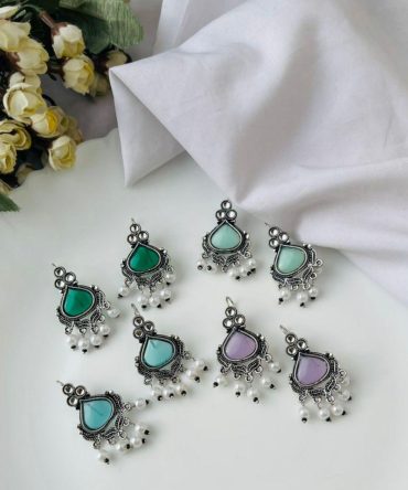 Pushpa Pearl Earrings
