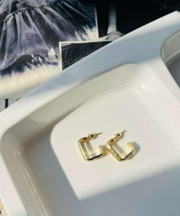 Two Layer Square Hoops