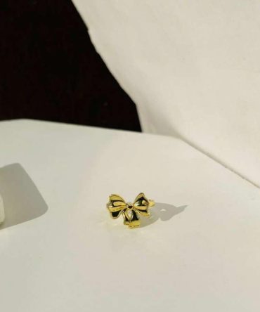 Ribbon Bow Ring~ Adjustable