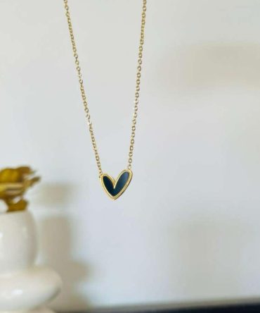 Black Heart Necklace~ Anti Tarnish