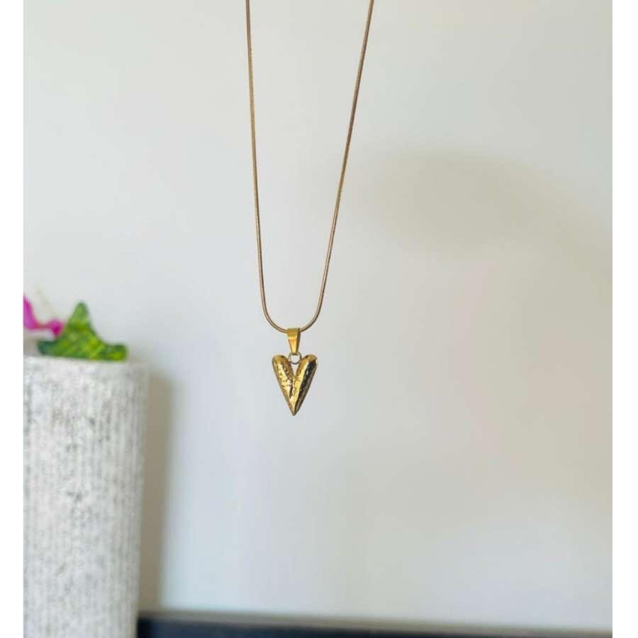Lofty Heart Necklace~ Anti Tarnish