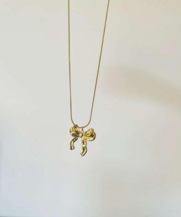 Twisted Bow Necklace~ Anti Tarnish