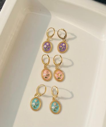 Floral Pearl Earrings