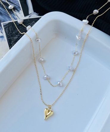 Two Layer Hearts Pearls Necklace