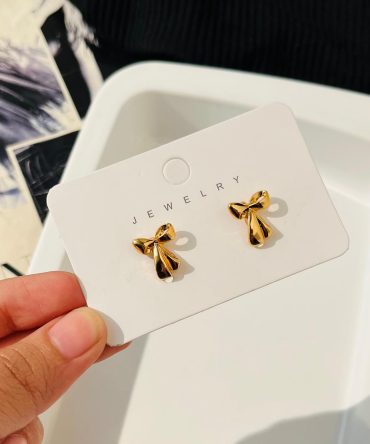 Cutesy Bow Earrings