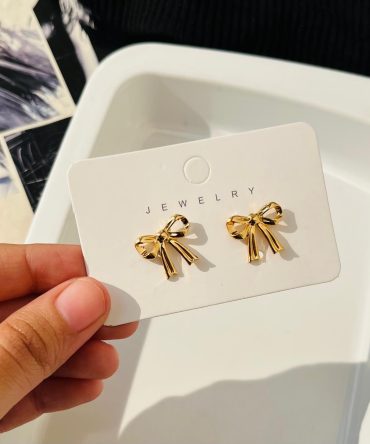 Bow Adore Earrings