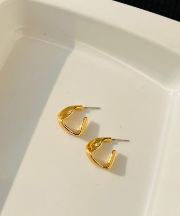 Ashlynn Golden Hoops