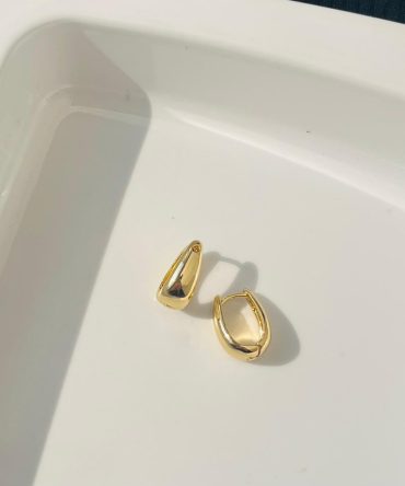 Bella Golden Hoops
