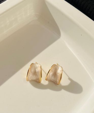 Weathered White Earrings-D