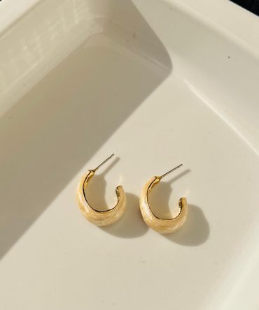 Weathered White Earrings-E