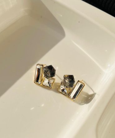 Darling Diamond Earrings